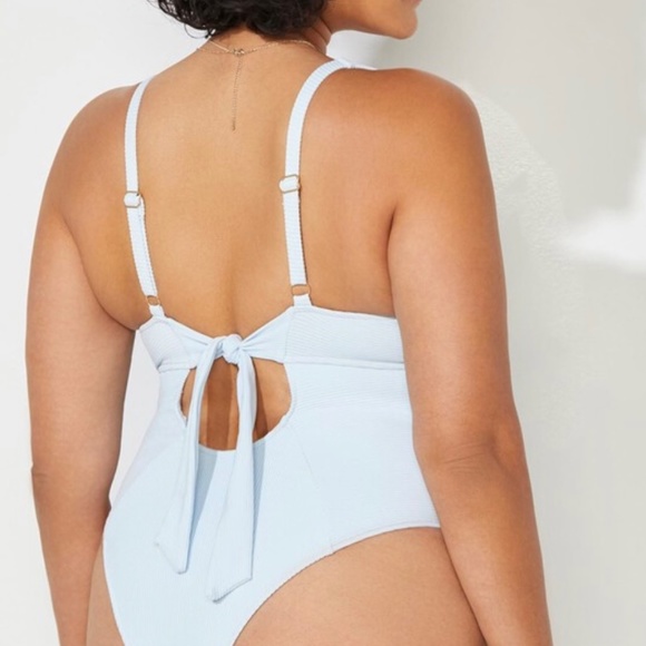 Camille Kostek She's Iconic Underwire One Piece - Picture 5 of 6